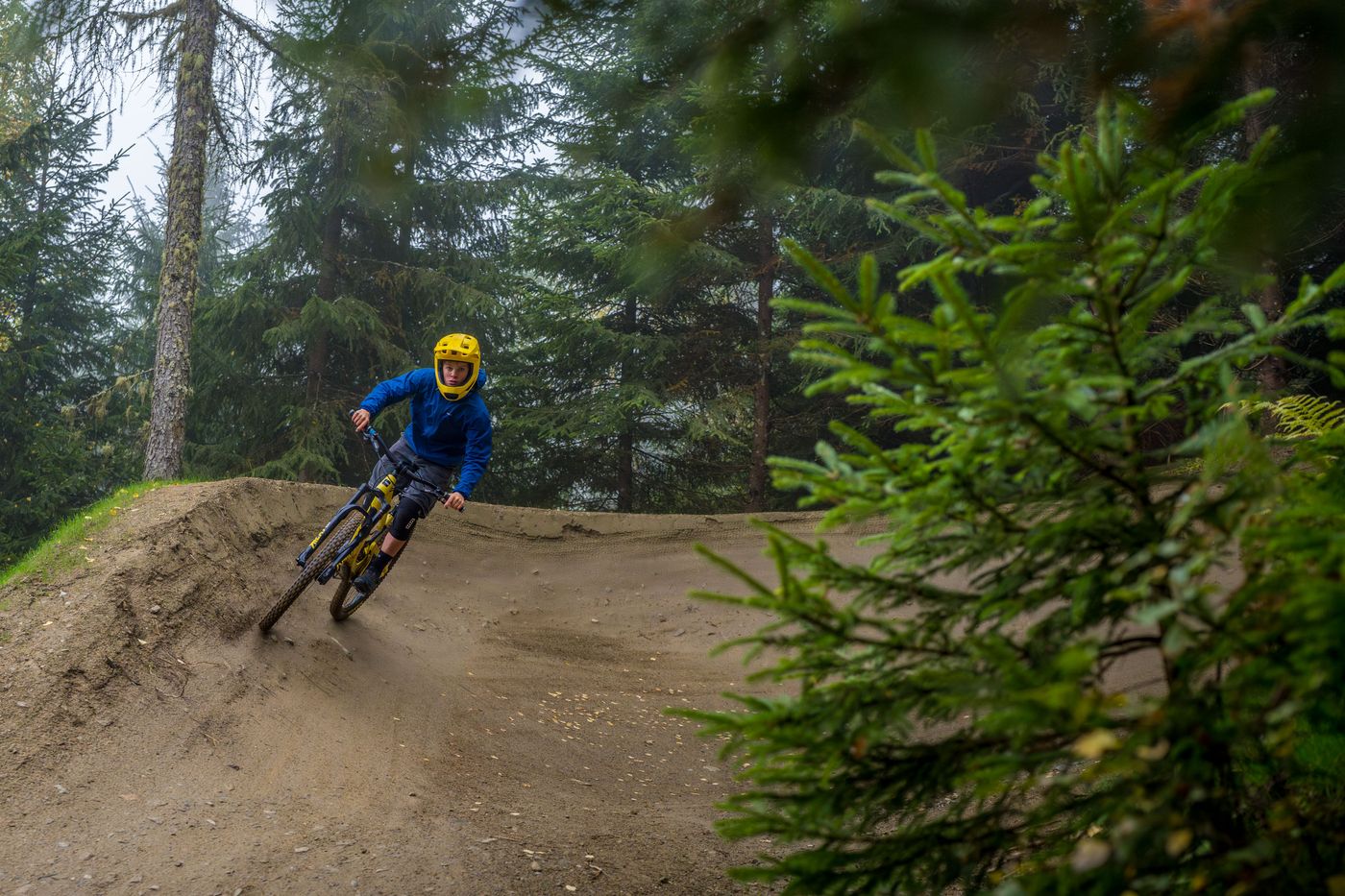 Gemeinschaft im MTB & Downhill Verein Tirol – gemeinsam auf den Trails